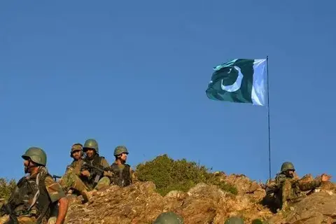 بعد هجومها على الهند.. باكستان تنفي عقد اجتماع لأعلى هيئة نووية بعد هجومها على الهند.. باكستان تنفي عقد اجتماع لأعلى هيئة نووية