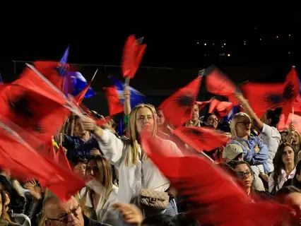 الألبان ينتخبون اليوم برلماناً جديداً الألبان ينتخبون اليوم برلماناً جديداً