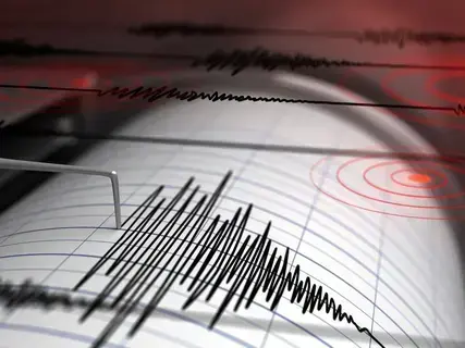 زلزال بقوة 6.1 درجة في إندونيسيا زلزال بقوة 6.1 درجة في إندونيسيا