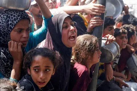 أمريكا تعرض مقترحاً جديداً لصفقة تمهّد لإنهاء الحرب في غزة أمريكا تعرض مقترحاً جديداً لصفقة تمهّد لإنهاء الحرب في غزة