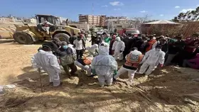 غزة.. انتشال 73 جثة اليوم بمستشفى ناصر في خان يونس