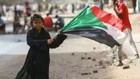 السودان: تظاهرات بالخرطوم والمعارضة تعدّ دستوراً جديداً
