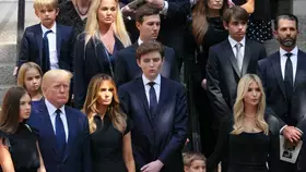 ترامب يودّع زوجته السابقة إيفانا في جنازة بنيويورك