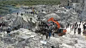 رئيس وزراء اليونان يهاتف أردوغان لـ «مساعدة فورية» إثر الزلزال