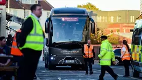 الشرطة البريطانية تحقق في الاعتداء على حافلة أستون فيلا