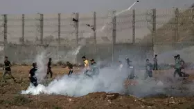 اعتقالات واقتحامات إسرائيلية في الضفة.. وقصف غزة