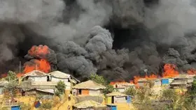 حريق بمخيم في بنغلادش يشرد الآلاف من الروهينجا