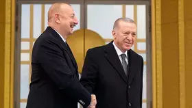 أردوغان يدعو أذربيجان إلى التهدئة مع أرمينيا