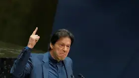 عمران خان يحث «النقد الدولي» على مراجعة نتائج الانتخابات