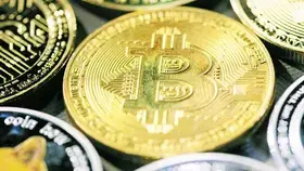 سوق العملات المشفرة يخسر 400 مليار دولار من قيمته مع اشتداد عمليات بيع البيتكوين