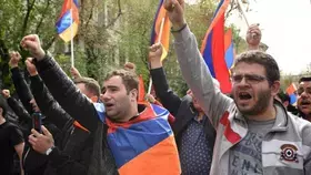 أرمن يتظاهرون ضد التنازل عن أراضٍ لأذربيجان