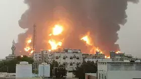 قصف إسرائيلي للحديدة ينذر بتصعيد مع الحوثيين