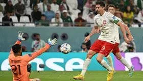 مدرب بولندا: الحظ حرم ليفاندوفسكي من "الهاتريك" أمام السعودية