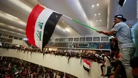 استمرار اعتصام المحتجين في البرلمان العراقي