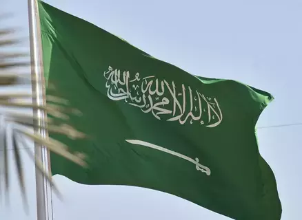 السعودية تدعو أطراف الصراع إلى تجنيب المنطقة مخاطر الحروب