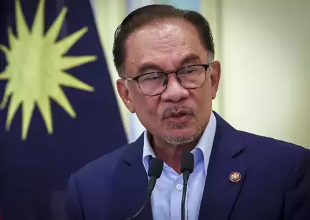 رئيس وزراء ماليزيا بستعرض تجارب بلاه في الاستثمارات الأجنبية