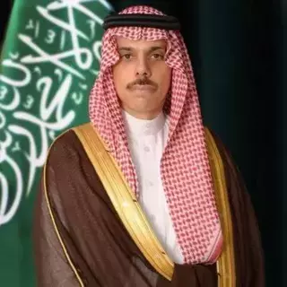 وزير الخارجية يصل الصين للمشاركة في منتدى التعاون الصيني العربي