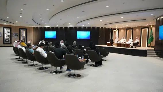مكتبة الملك عبدالعزيز تعقد ندوة "مؤلف وقارئ بين ثنايا الكتب" مكتبة الملك عبدالعزيز تعقد ندوة "مؤلف وقارئ بين ثنايا الكتب"