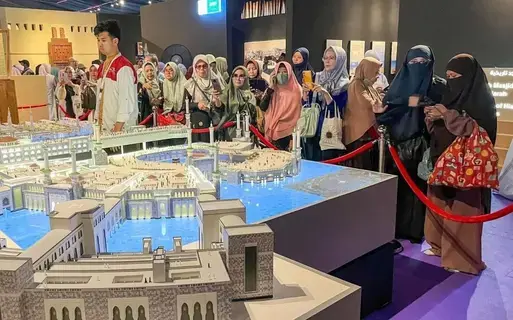 1.2 مليون زائر لمعرض جسور في جاكرتا 1.2 مليون زائر لمعرض جسور في جاكرتا