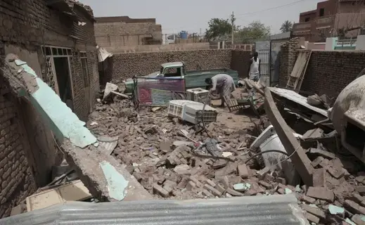 مقتل 20 سجينا في السودان إثر غارة جوية مقتل 20 سجينا في السودان إثر غارة جوية
