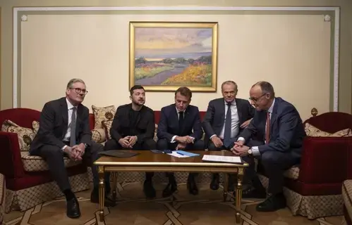 زيلينسكي يرحب بعرض بوتين ويشترط وقفا شاملا للنار زيلينسكي يرحب بعرض بوتين ويشترط وقفا شاملا للنار