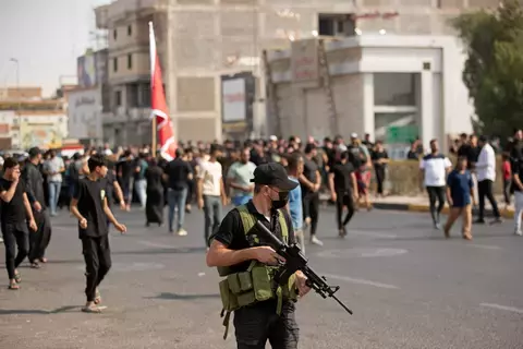 التيار الصدري يحذّر المنطقة الخضراء من خطر «الحشد الشعبي»