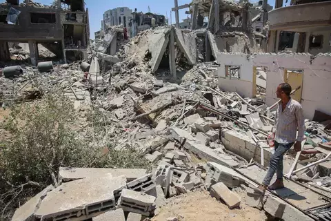 إسرائيـل تتوغـل مجـدداً وسـط قطـاع غـزة وقتـال محتـدم في رفـح إسرائيـل تتوغـل مجـدداً وسـط قطـاع غـزة وقتـال محتـدم في رفـح