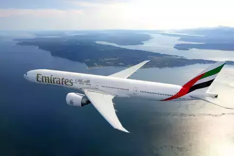 «طيران الإمارات» تُشغّل رحلة يومية ثالثة إلى «لندن غاتويك»