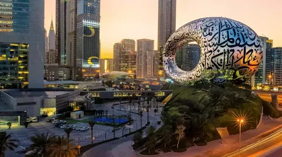 «فاينانشال تايمز»: دبي تُرسّخ مكانتها مركزاً للأصول الرقمية