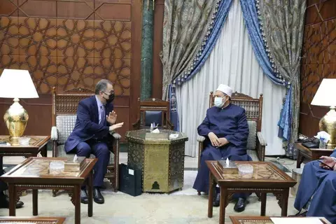 شيخ الأزهر يحذر من الغزو الثقافي المصاحب للمناهج التعليمية الأجنبية شيخ الأزهر يحذر من الغزو الثقافي المصاحب للمناهج التعليمية الأجنبية