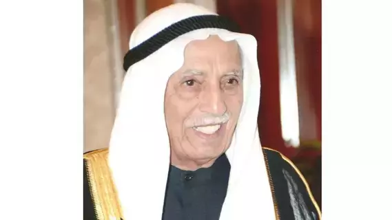 تكريم جمعة الماجد بجائزة القائد الثقافي الرائد في العالم تكريم جمعة الماجد بجائزة القائد الثقافي الرائد في العالم