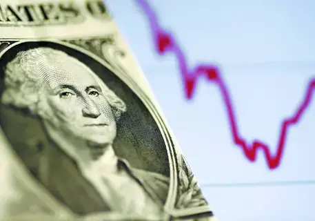 الدولار يتراجع بحدة.. ويقترب من مستوى 100 نقطة الدولار يتراجع بحدة.. ويقترب من مستوى 100 نقطة