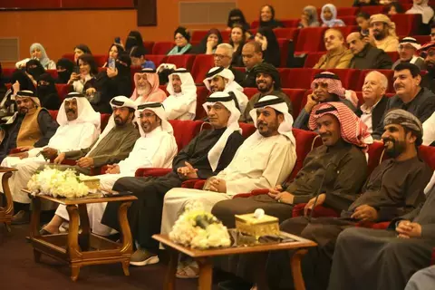 شعراء ينثرون الحكمة في «مهرجان الشارقة النبطي»