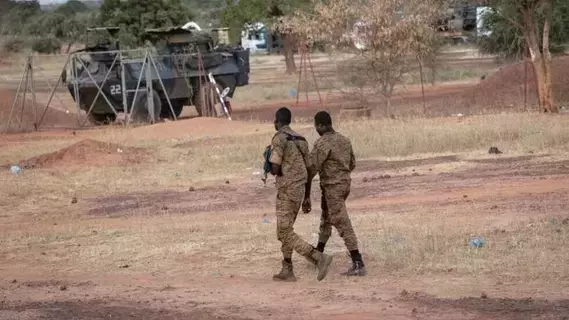 عشرات القتلى في هجوم على مسجد في بوركينا فاسو