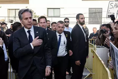 خلال محادثات مع نتنياهو.. بلينكن يضغط لإدخال مزيد من المساعدات لغزة خلال محادثات مع نتنياهو.. بلينكن يضغط لإدخال مزيد من المساعدات لغزة