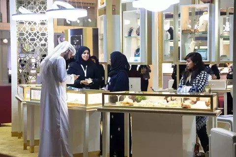 «ميرسر»: 4% ارتفاع متوسط الرواتب في الإمارات 2024