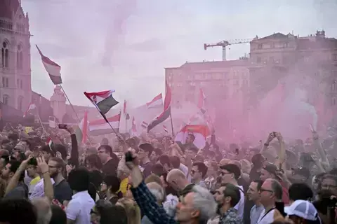 المجر.. الآلاف يتظاهرون ضد رئيس الوزراء فيكتور أوربان