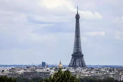 فرنسا تطرد مئات المهاجرين من باريس قبل انطلاق الألعاب الأولمبية