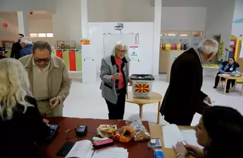 انتخابات رئاسية في مقدونيا الشمالية محورها الانضمام للاتحاد الأوروبي انتخابات رئاسية في مقدونيا الشمالية محورها الانضمام للاتحاد الأوروبي