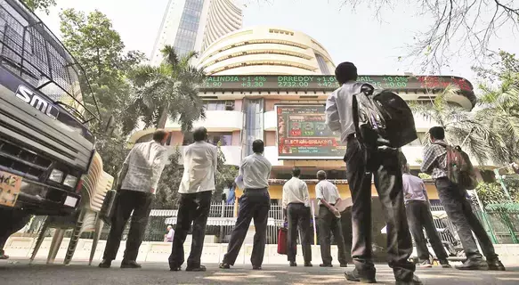 مطالبات متراكمة تهوي بأسهم شركة بورصة بومباي 19%