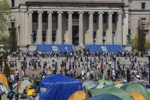 «جامعة كولومبيا» تهدد بفصل طلاب متضامنين مع فلسطين