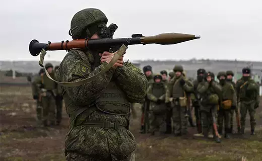 «سنستهدفها».. روسيا تحذر فرنسا من إرسال قوات لأوكرانيا