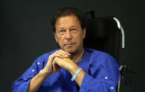 عمران خان يمثل أمام المحكمة العليا في باكستان عبر «رابط فيديو»