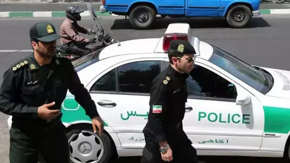 اعتقال أكثر من 250 شخصاً في إيران بتهمة «عبادة الشيطان» اعتقال أكثر من 250 شخصاً في إيران بتهمة «عبادة الشيطان»