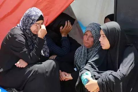 «دموع جميلة».. فلسطينية تناشد العالم علاج ابن أخيها المصاب خارج غزة «دموع جميلة».. فلسطينية تناشد العالم علاج ابن أخيها المصاب خارج غزة