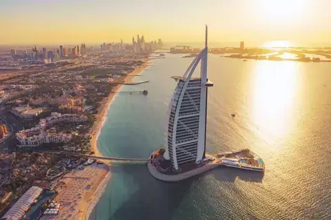 «بلومبيرغ».. دبي تتحول إلى وجهة على مدار العام «بلومبيرغ».. دبي تتحول إلى وجهة على مدار العام