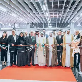 «جواهر الإمارات» تتلألأ في إكسبو الشارقة مع 500 علامة «جواهر الإمارات» تتلألأ في إكسبو الشارقة مع 500 علامة