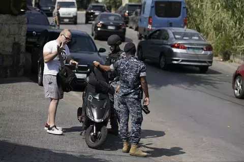 بالفيديو | توقيف سوري بعد إطلاقه النار على السفارة الأمريكية في بيروت