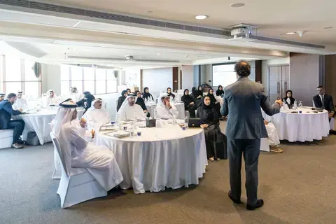 «غرفة عجمان» تستعرض تطوير الأعمال والخدمات حتى 2030