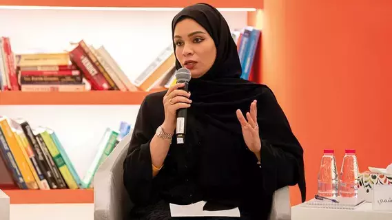 مريم الهاشمي: «قناع بلون السماء» تطرح أسئلة العدالة والحرية